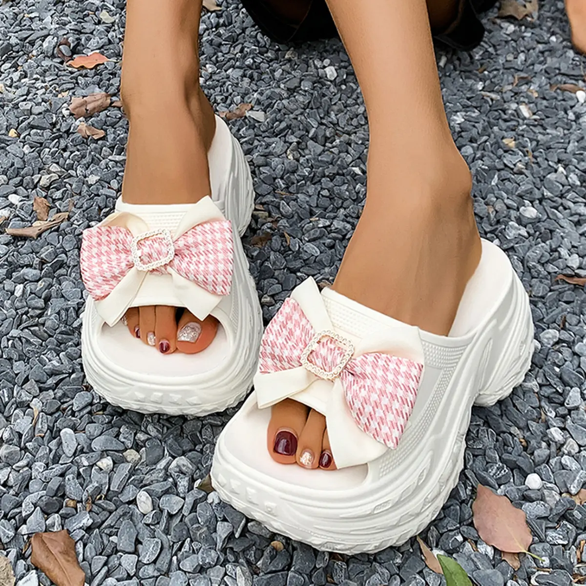 Bowtie Decor Chunky Platform Slippers Women 2025 Summer Thick Bottom Wedge Beach Sandals Woman Non Slip Outdoor Eva Slippers