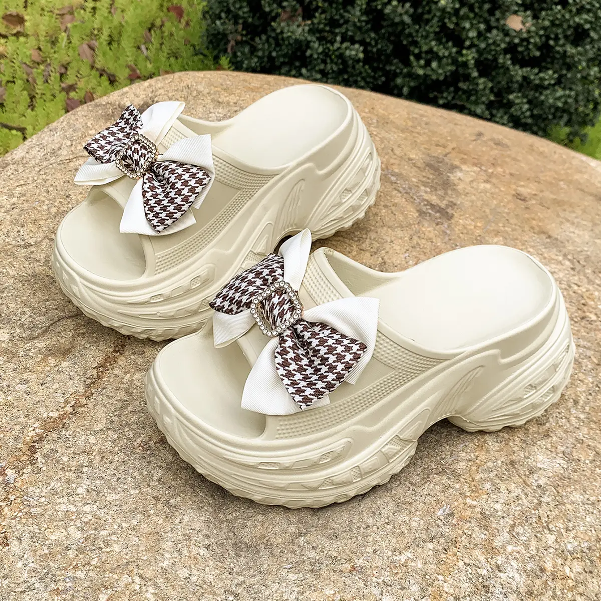 Bowtie Decor Chunky Platform Slippers Women 2025 Summer Thick Bottom Wedge Beach Sandals Woman Non Slip Outdoor Eva Slippers