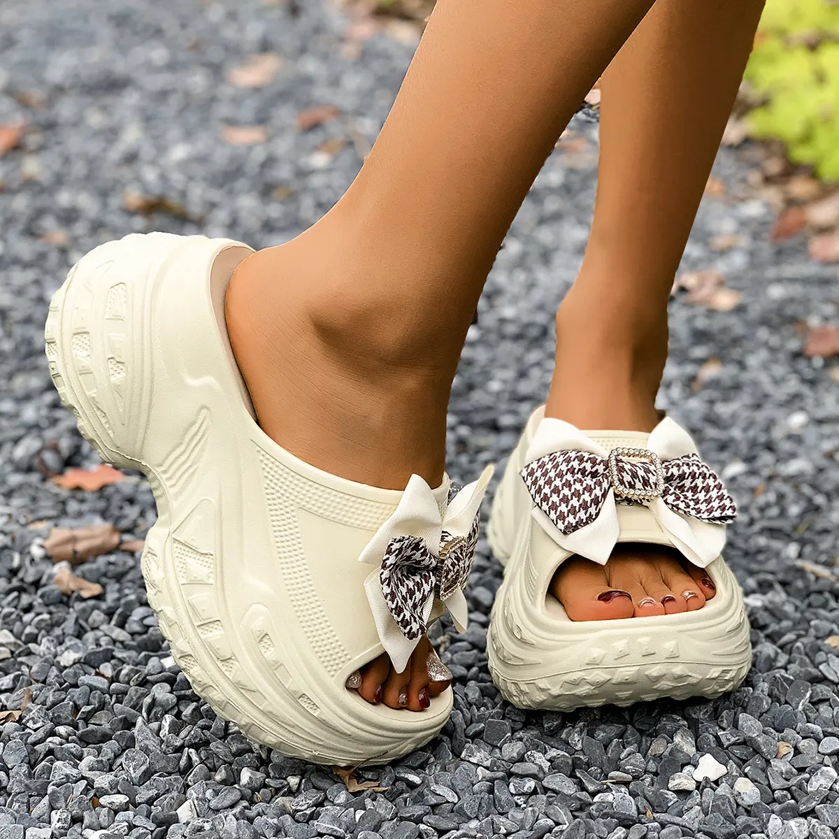 Bowtie Decor Chunky Platform Slippers Women 2025 Summer Thick Bottom Wedge Beach Sandals Woman Non Slip Outdoor Eva Slippers