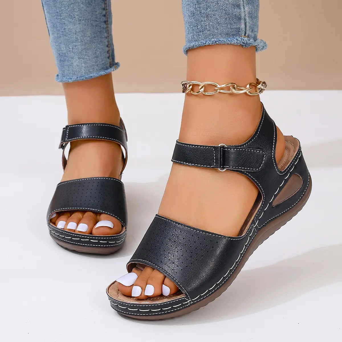 Women's Retro Pu Leather Wedge Sandals 2025 Summer Thick Bottom Platform Sandals Woman Non Slip Peep Toe Beach Shoes Footwear