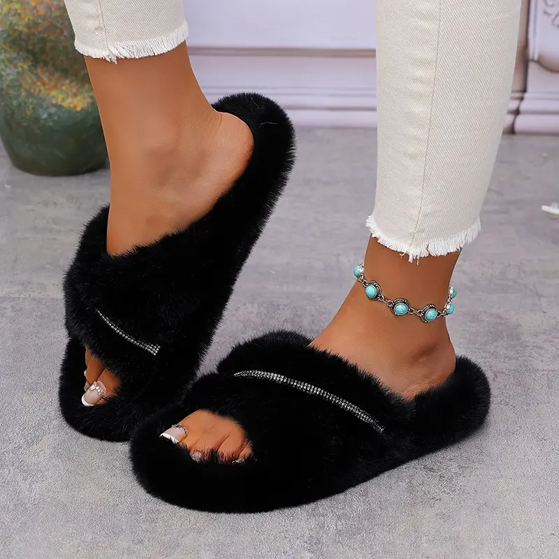 Faux Fur Shiny Crystal Decor Indoor Slippers Women Winter Warm Thicken Plush Cotton Slippers Woman Comfort Light Non Slip Slides