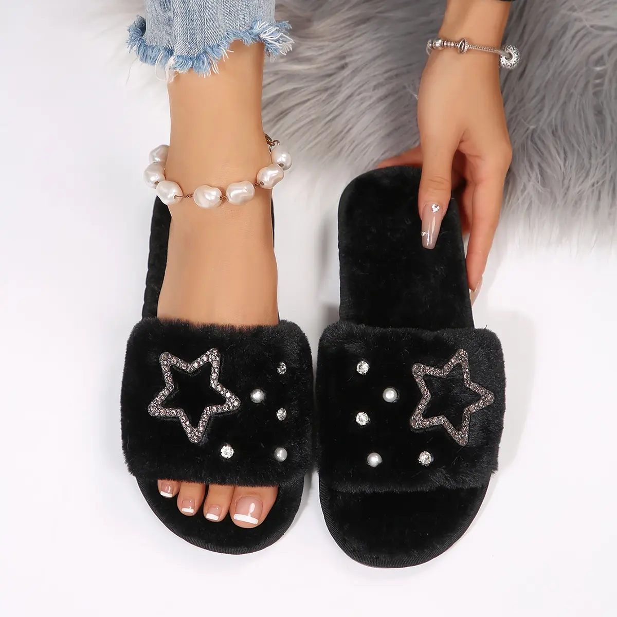 Y2k Star Decor Fur Slippers Women 2025 Winter Warm Flat Heels Home Slippers Woman Comfortable Non Slip Soft Sole Plush Slides