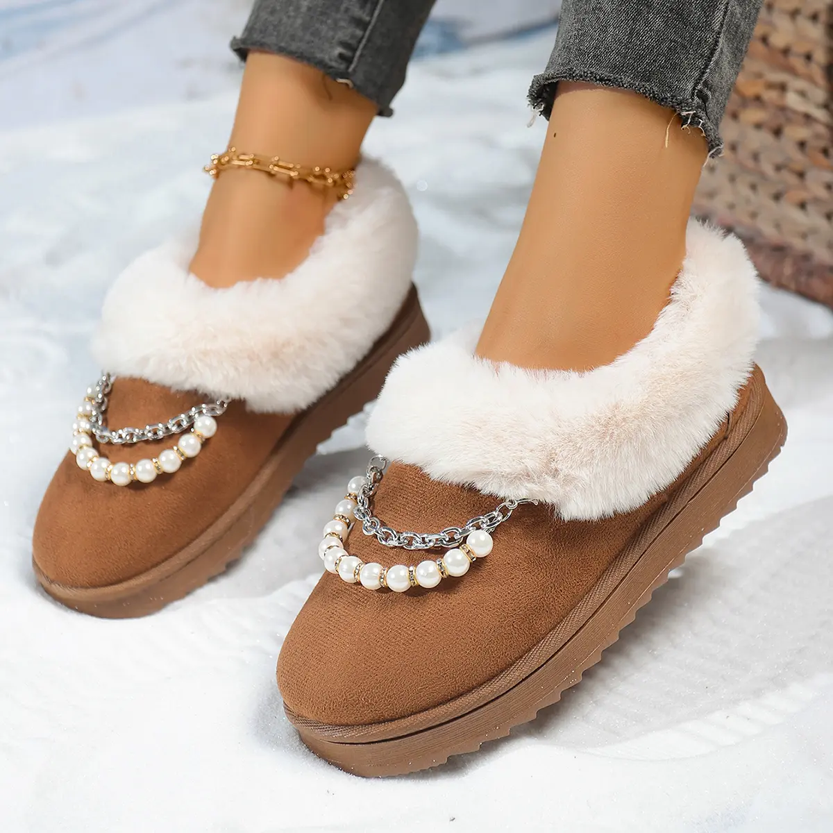 Pearl Chain Decor Thick Bottom Cotton Shoes Women 2025 Winter Warm Thicken Plush Snow Boots Woman Faux Fur Non Slip Ankle Boots
