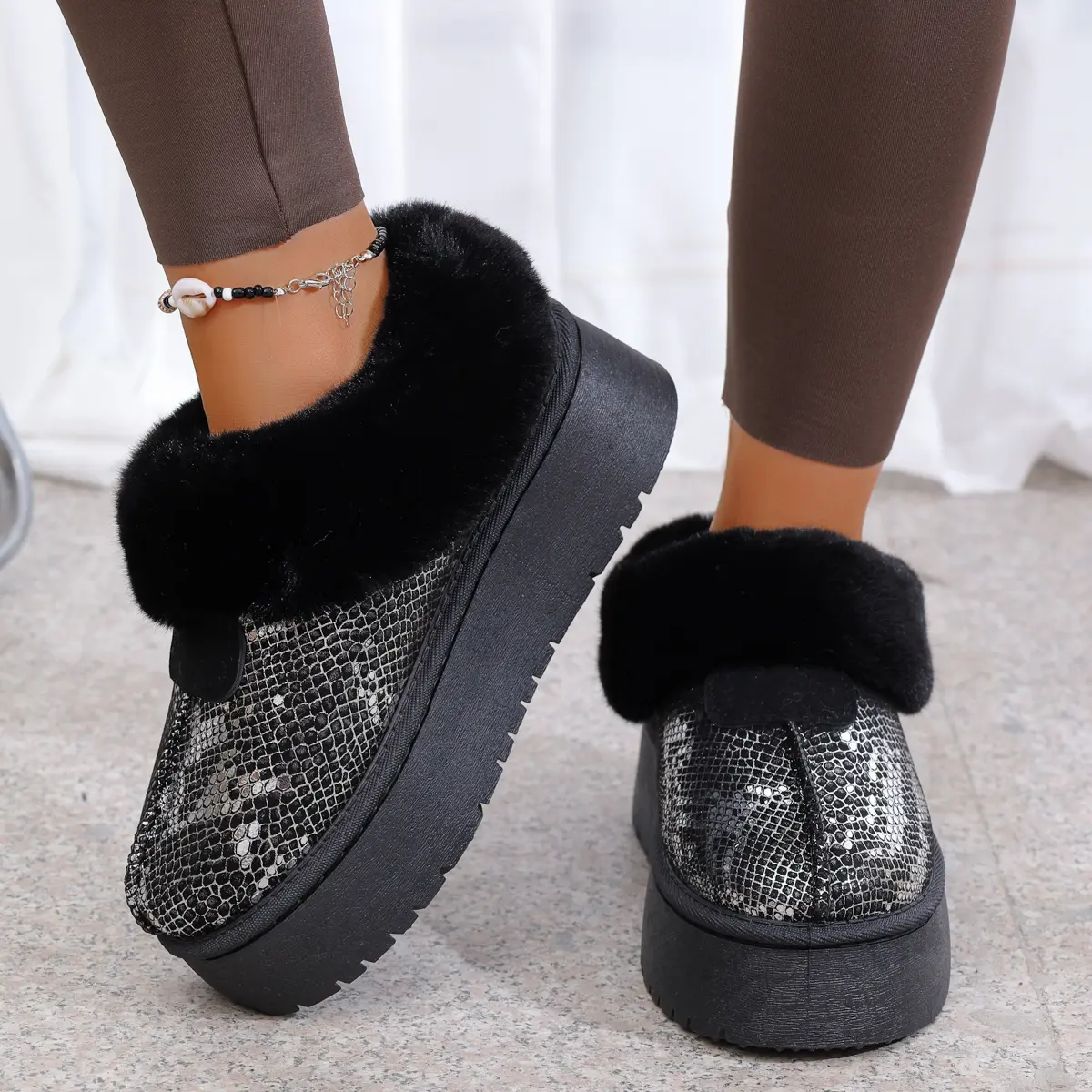 Women's Shiny Sequins Platform Snow Boots Warm Thicken Plush Winter Ankle Boots Woman Non Slip Thick Bottom Cotton Padded Shoes