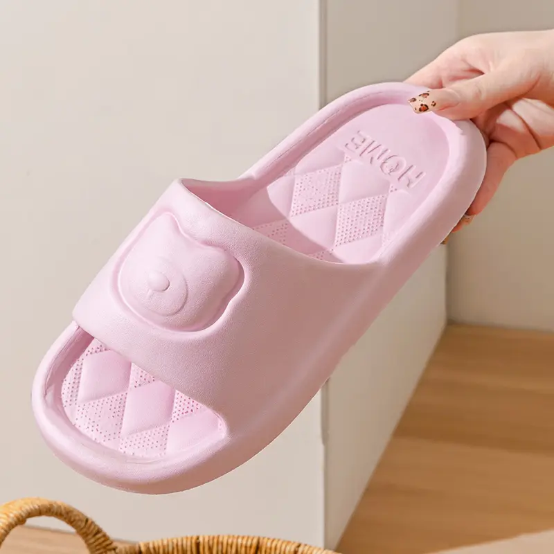 Cute Bear Indoor Eva Cloud Slippers Women Lightweight Non Slip Home Slippers Woman 2025 Summer Funny Beach Sandals Slides