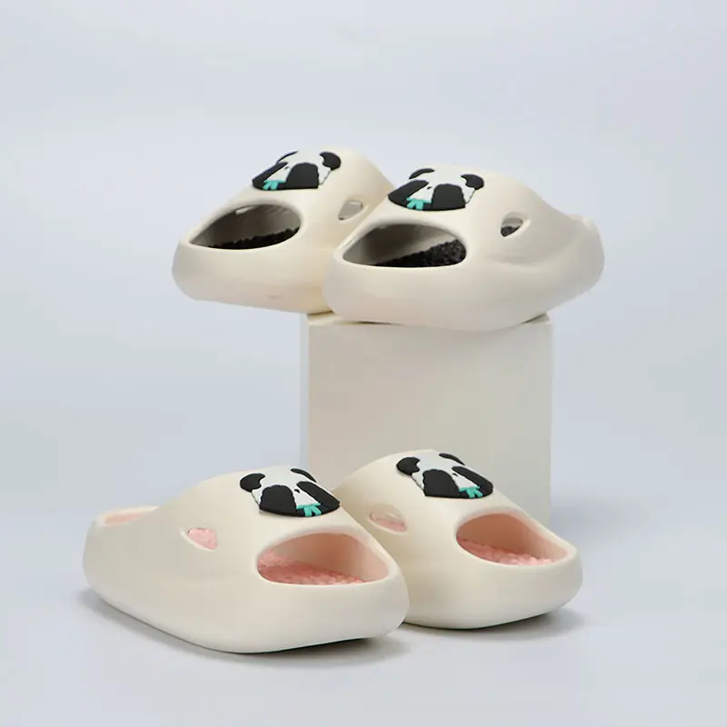 Cartoon Panda Indoor Shiatsu Massage Slippers Women Thick Bottom Non Slip Bathroom Slippers 2024 Summer Platform Sandals Slides