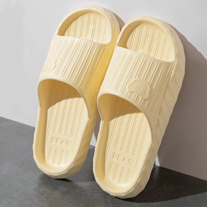 Lightweight Soft Sole Eva Cloud Slippers Women 2025 Summer Cute Bear Couple Home Slippers Indoor Non Slip Bathroom Slides Woman