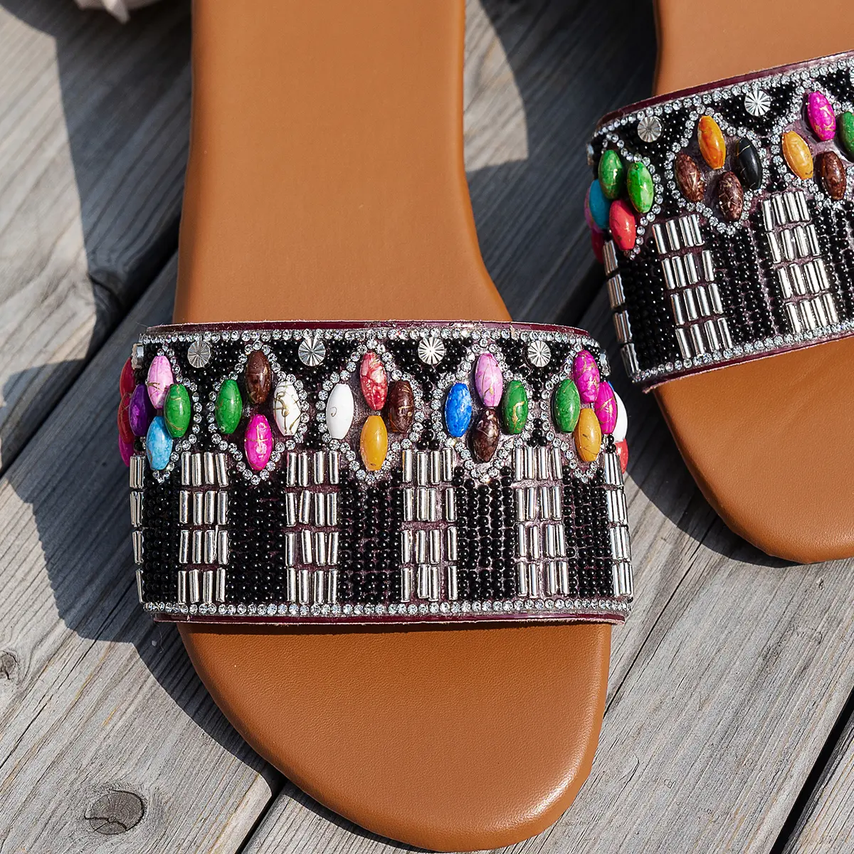 Bohemia Style Flat Sandals Women 2025 Summer Retro Rhinestones Decor Beach Slippers Woman Plus Size 43 Non Slip Outdoor Slides