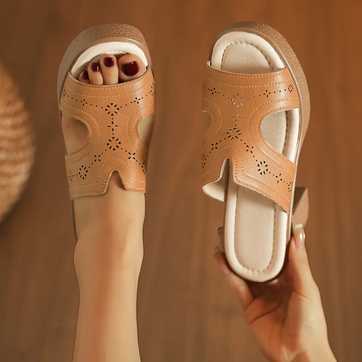 Pu Leather Chunky Platform Sandals Women 2025 Summer Outdoor High Heels Slippers Woman Open Toe Thick Heeled Beach Shoes Slides