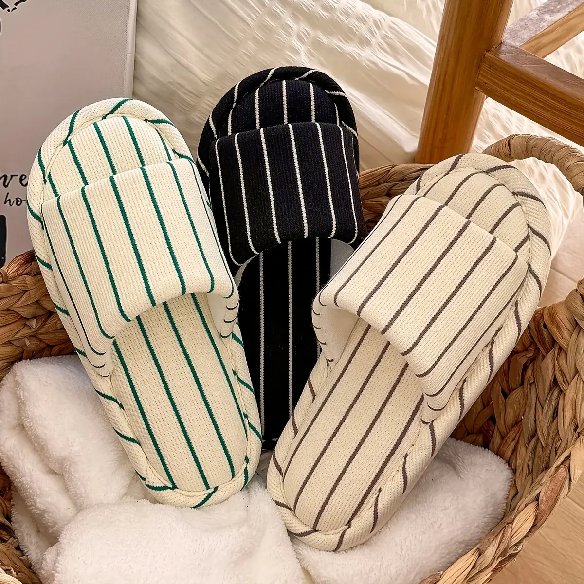 Striped Decor Flat Heels Home Slippers Women 2025 Winter Comfort Soft Sole Indoor Slippers Woman Light Non Slip Floor Shoes