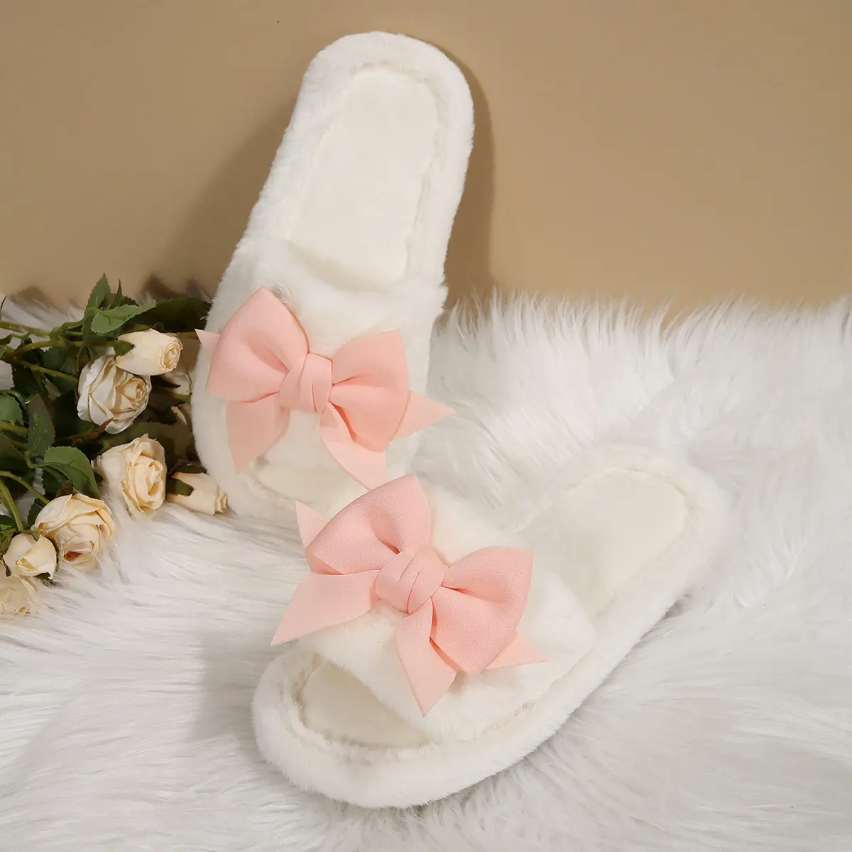 Bowtie Decor White Plush Slippers Women 2025 Winter Anti Slip Flat Heels Home Slippers Woman Indoor Fluffy Faux Fur Slippers
