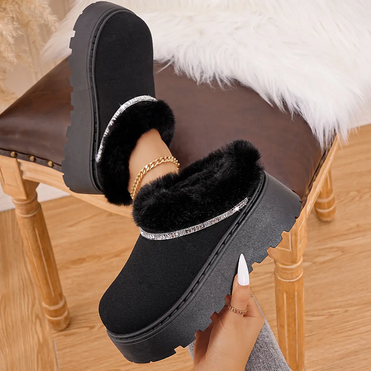 Crystal Straps Decor Snow Boots Women 2025 Winter Faux Fur Chunky Platform Ankle Boots Woman Anti Slip Thick Bottom Cotton Shoes