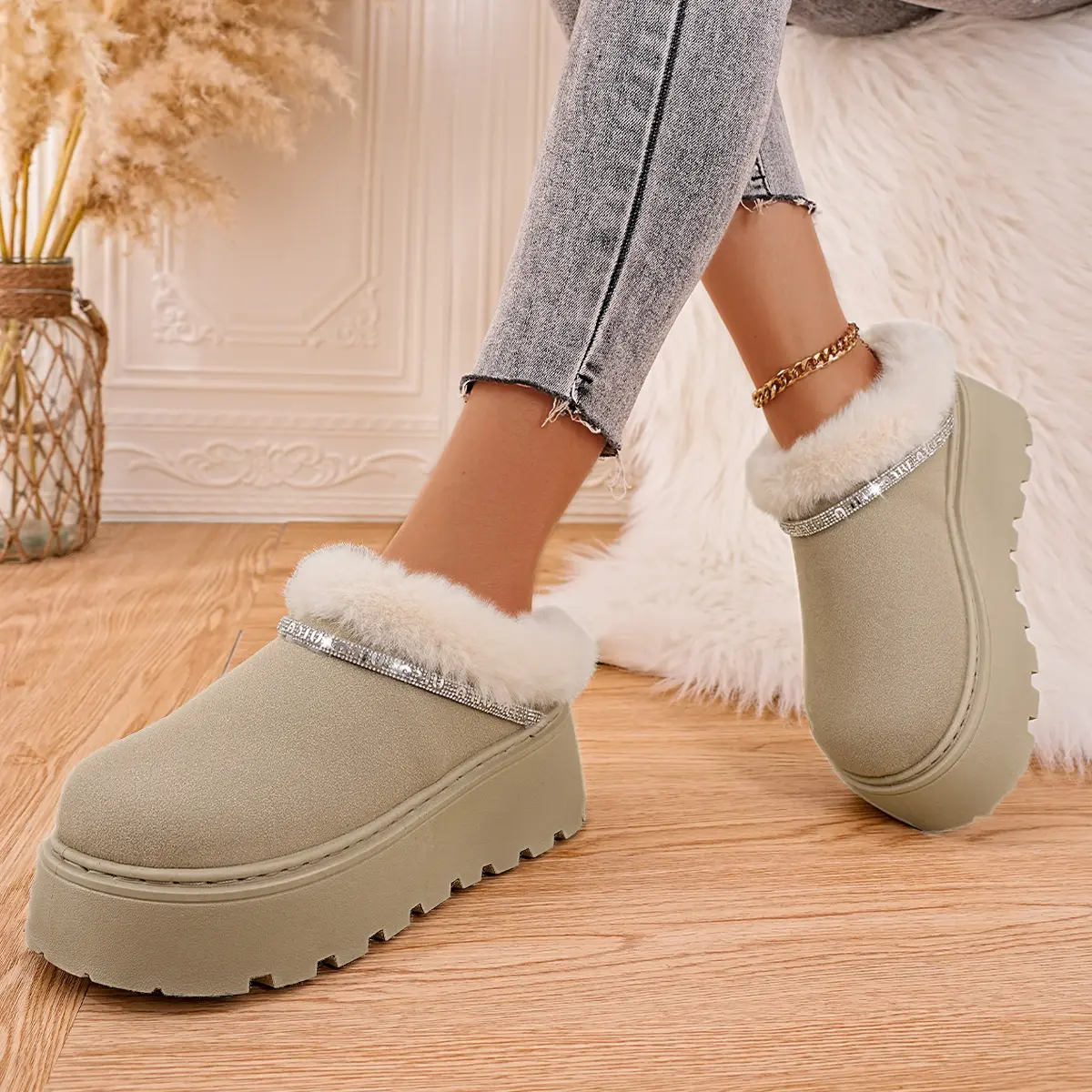 Crystal Straps Decor Snow Boots Women 2025 Winter Faux Fur Chunky Platform Ankle Boots Woman Anti Slip Thick Bottom Cotton Shoes