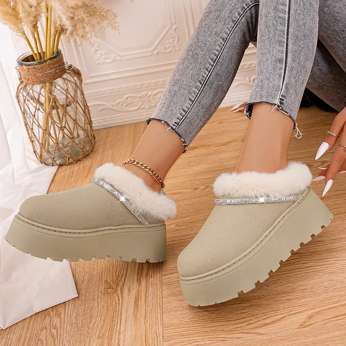 Crystal Straps Decor Snow Boots Women 2025 Winter Faux Fur Chunky Platform Ankle Boots Woman Anti Slip Thick Bottom Cotton Shoes