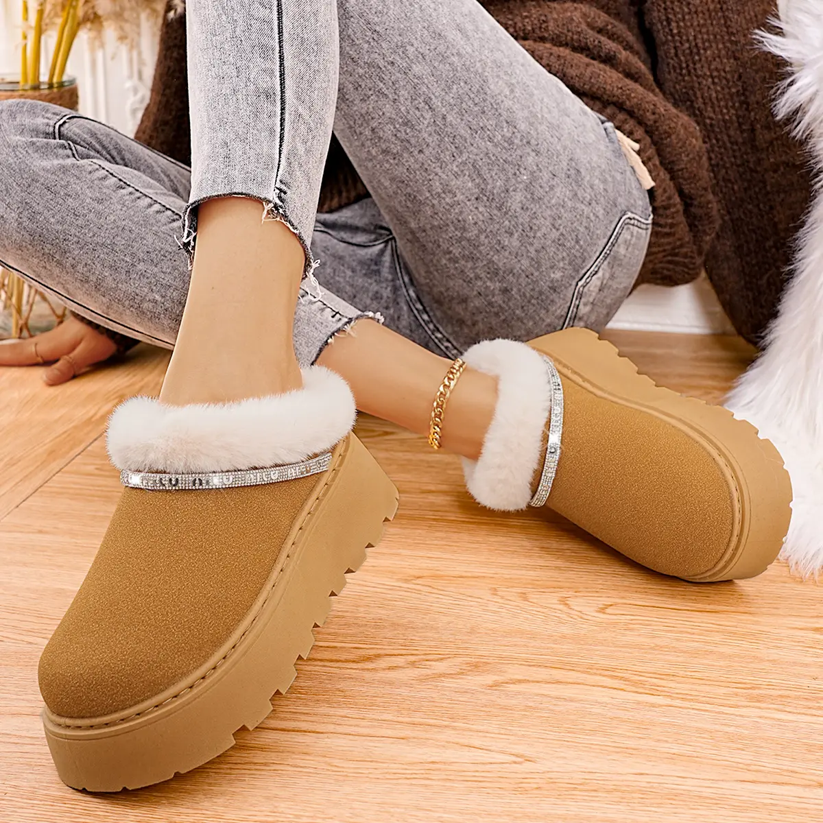 Crystal Straps Decor Snow Boots Women 2025 Winter Faux Fur Chunky Platform Ankle Boots Woman Anti Slip Thick Bottom Cotton Shoes