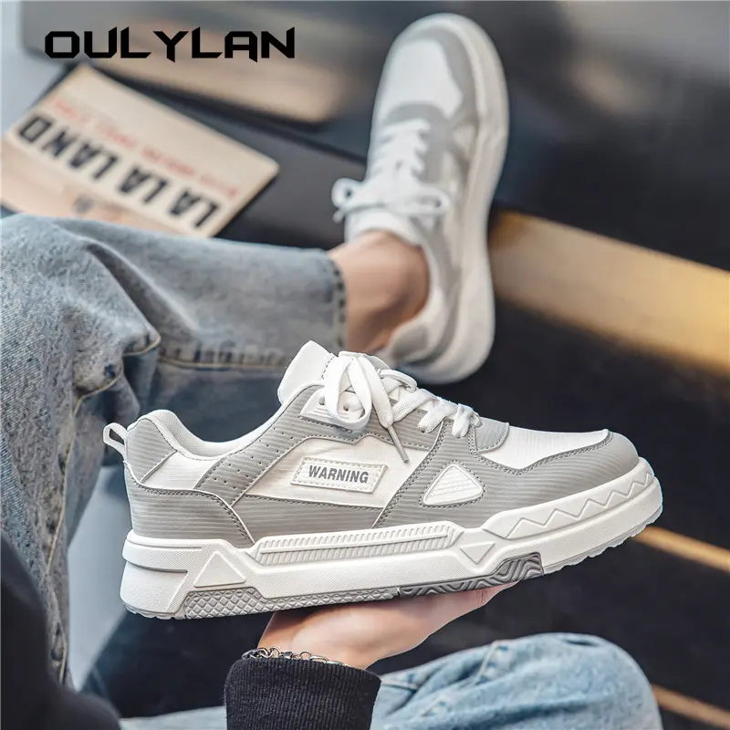 Fashion Men Skateboarding Shoes Outdoor Casual Sneakers Sports Shoes Men Comfortable Flat Slip-on Shoes Size 39-44