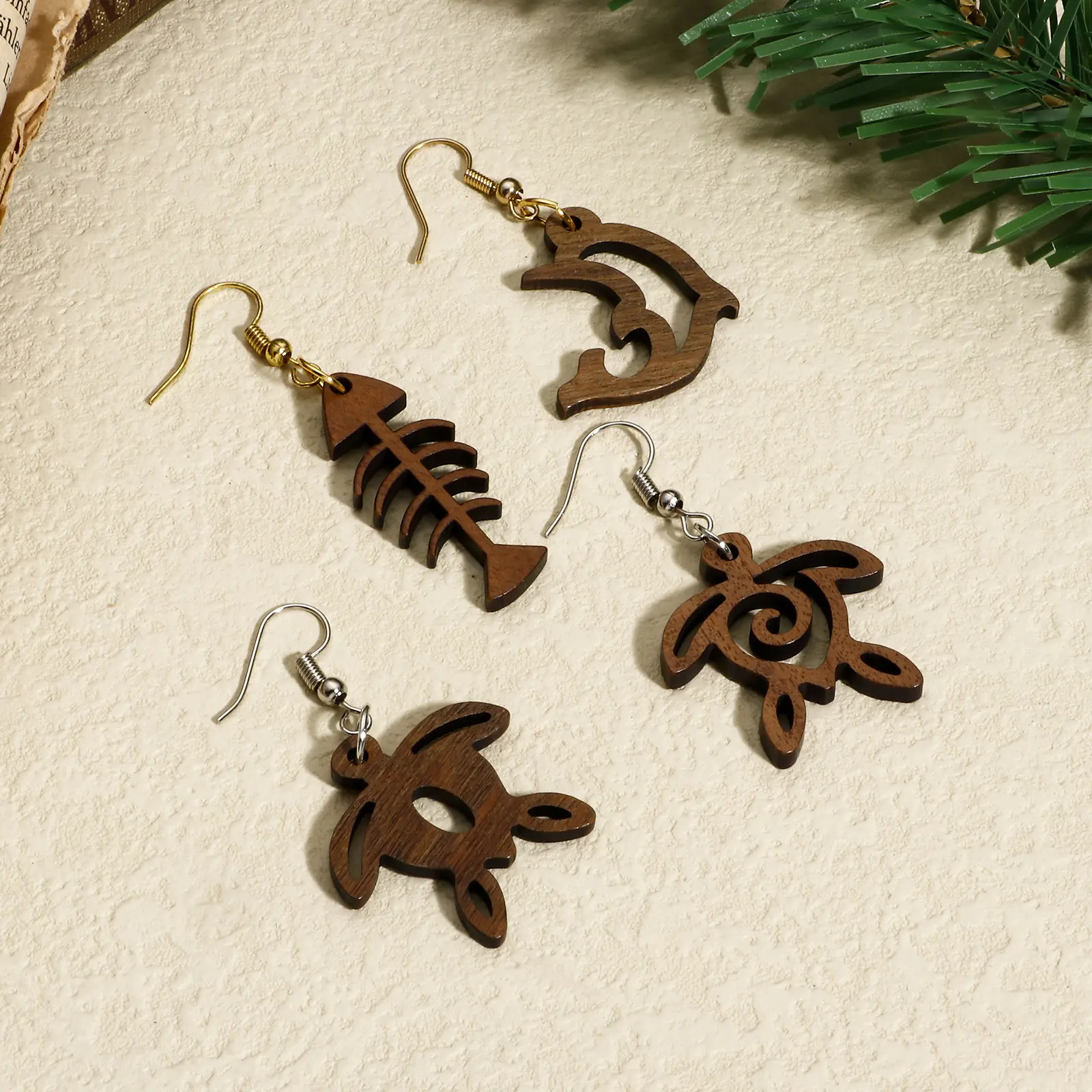5 Pcs Brown Walnut Ocean Jewelry Pendants Turtle Fish Bones Dolphin Starfish Shape Charms For Earrings Necklace Diy Making