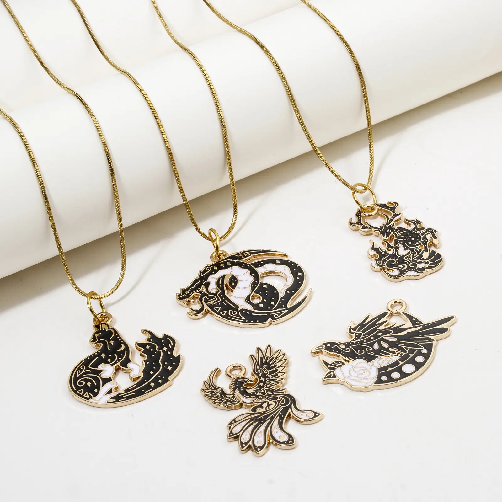 10 Pcs Zinc Based Alloy Fairy Tale Collection Charms Black & White Enamel Phoenix Flying Dragon Deer For Jewelry Diy Making