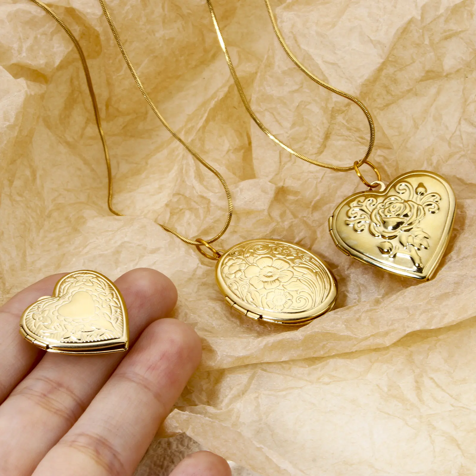 1 Piece 304 Stainless Steel Picture Photo Locket Frame Pendants 14K Real Gold Plated Heart Leaf Can Open Charms DIY Necklace