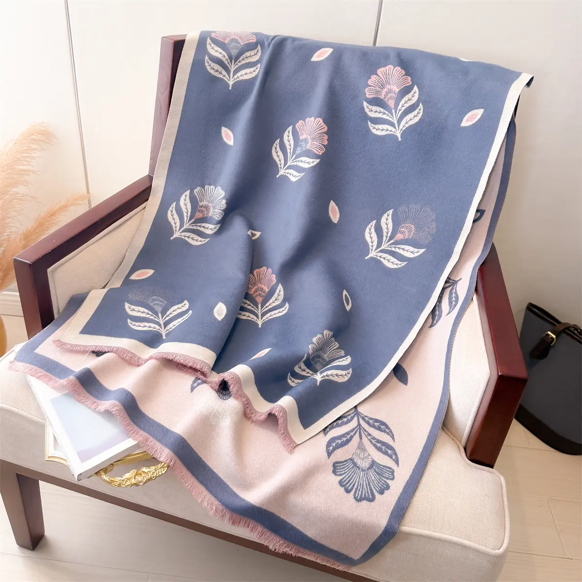 Luxury Autumn and Winter Cashmere Scarf Women New Warm Pashmina Blanket Poncho Scarves Fashion Print Shawl Thick Foulard Bufanda
