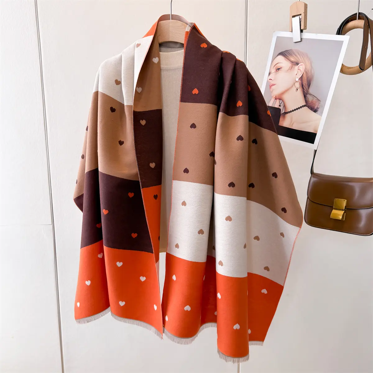 New Brand Autumn and Winter Cashmere Scarf Women Elegant Warm Pashmina Blanket Poncho Scarves Female Leopard Print Shawl Bufanda