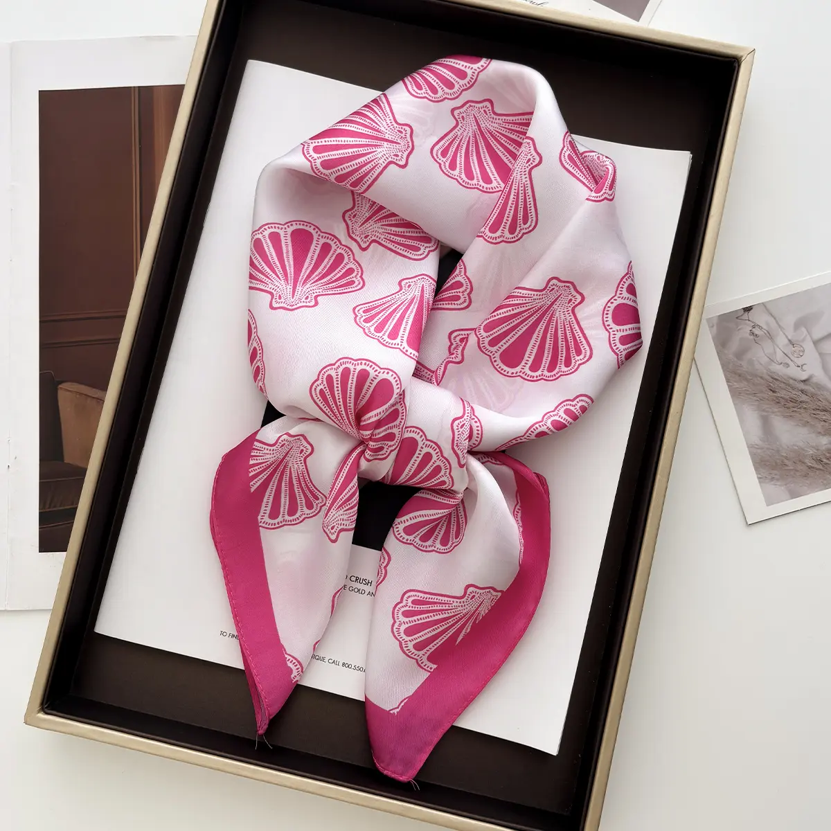 New Women's Vintage Versatile Thin Satin Scarf Floral Print Hairband Spring Autumn Small Square Scarf for Tying Hair And Bags