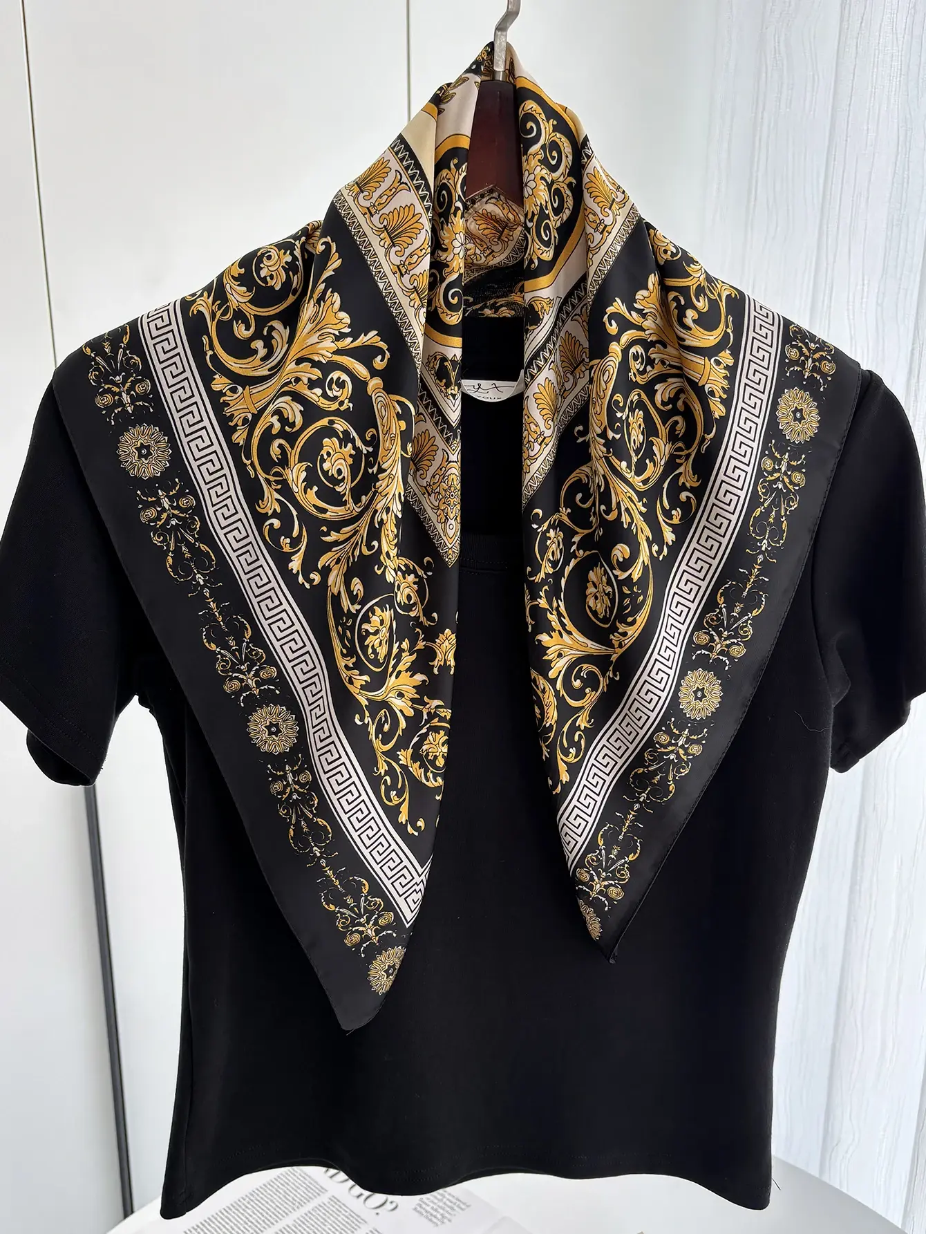 70cm Women's Soft Satin Square Scarf Floral Print Wrap Foulard Handkerchief Bandanas Neck Hair Skinny Tie Scarves Shawls