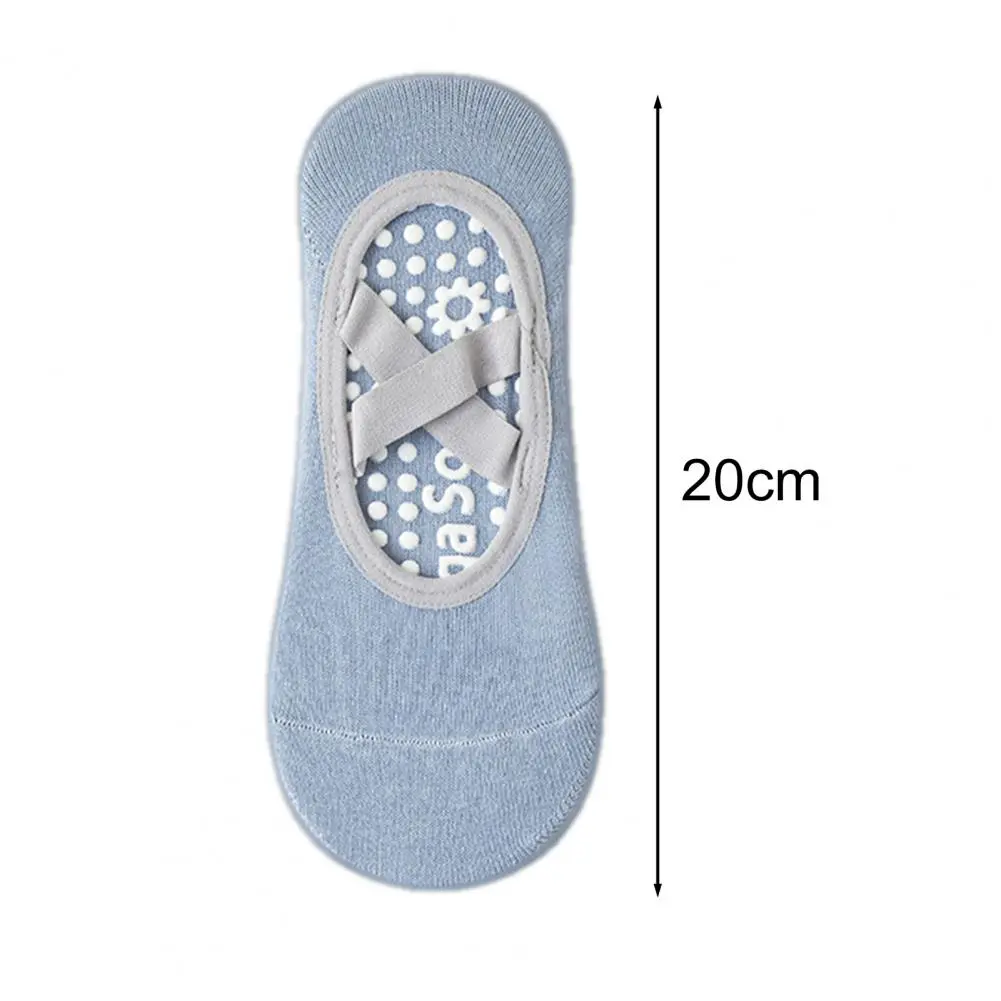 Women Non-slip Dance Socks High Elasticity Yoga Boat Socks with Anti-skid Silicone Grip Bottom for Pilates Dance Practice Sweat