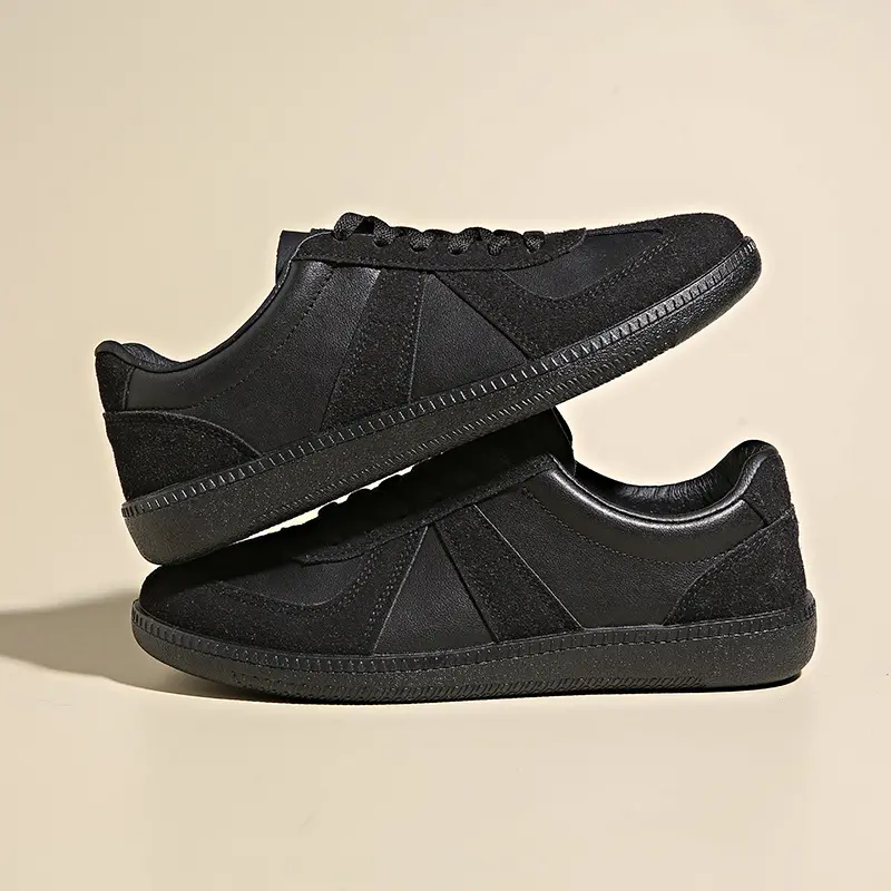 2024 Versatile Casual White Shoes for Women's Trendy Korean Version Versatile Flat Bottom Street Photography Board Shoes