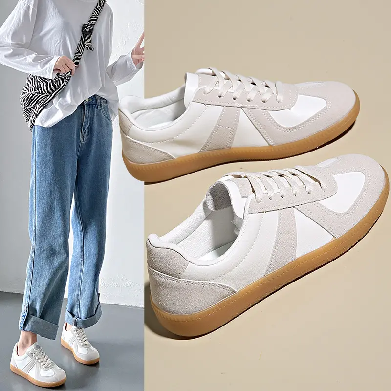 2024 Versatile Casual White Shoes for Women's Trendy Korean Version Versatile Flat Bottom Street Photography Board Shoes