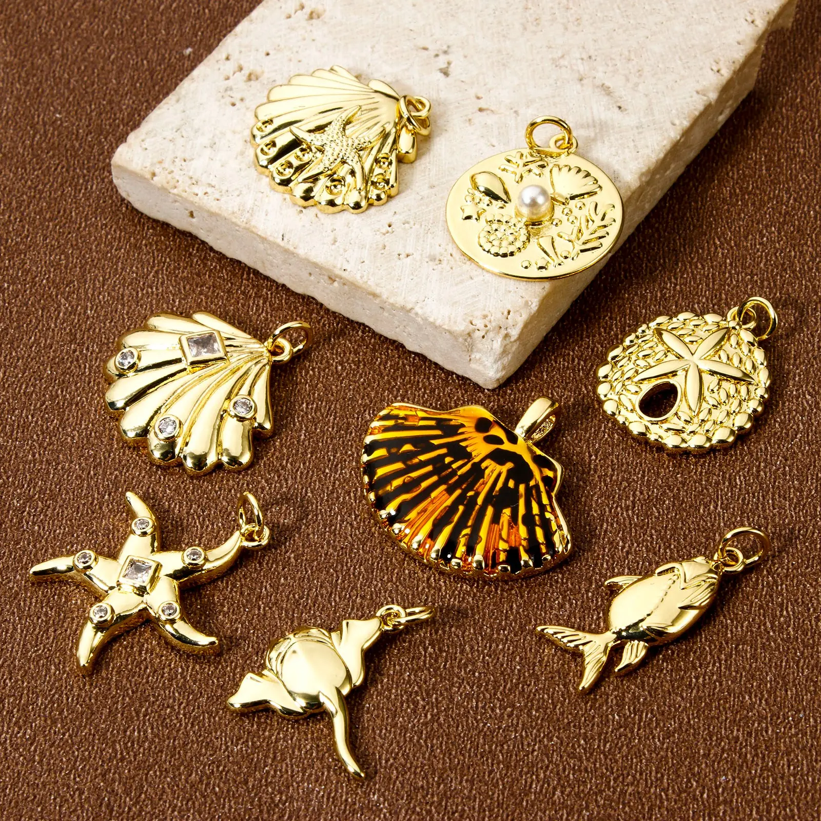 2 Piece Brass Ocean Jewelry Pendants 18K Gold Plated Conch Shrimp Starfish Fish Shell Charms For DIY Necklace Jewerly Making