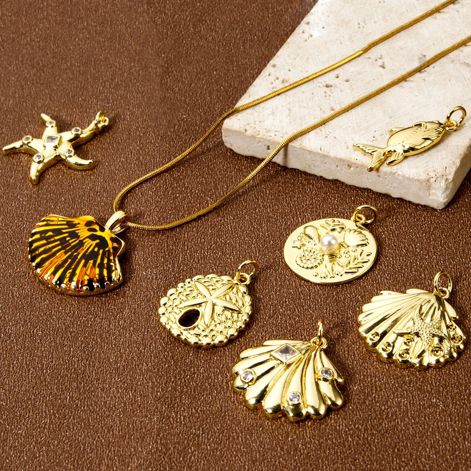 2 Piece Brass Ocean Jewelry Pendants 18K Gold Plated Conch Shrimp Starfish Fish Shell Charms For DIY Necklace Jewerly Making