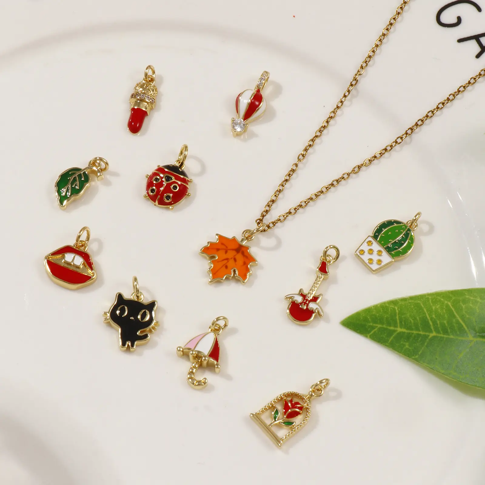 2 PCs Brass Charms 18K Gold Plated Enamel Lip Hot Air Balloon ladybug Leaf Kitty Pendants For DIY Necklace Jewelry Making