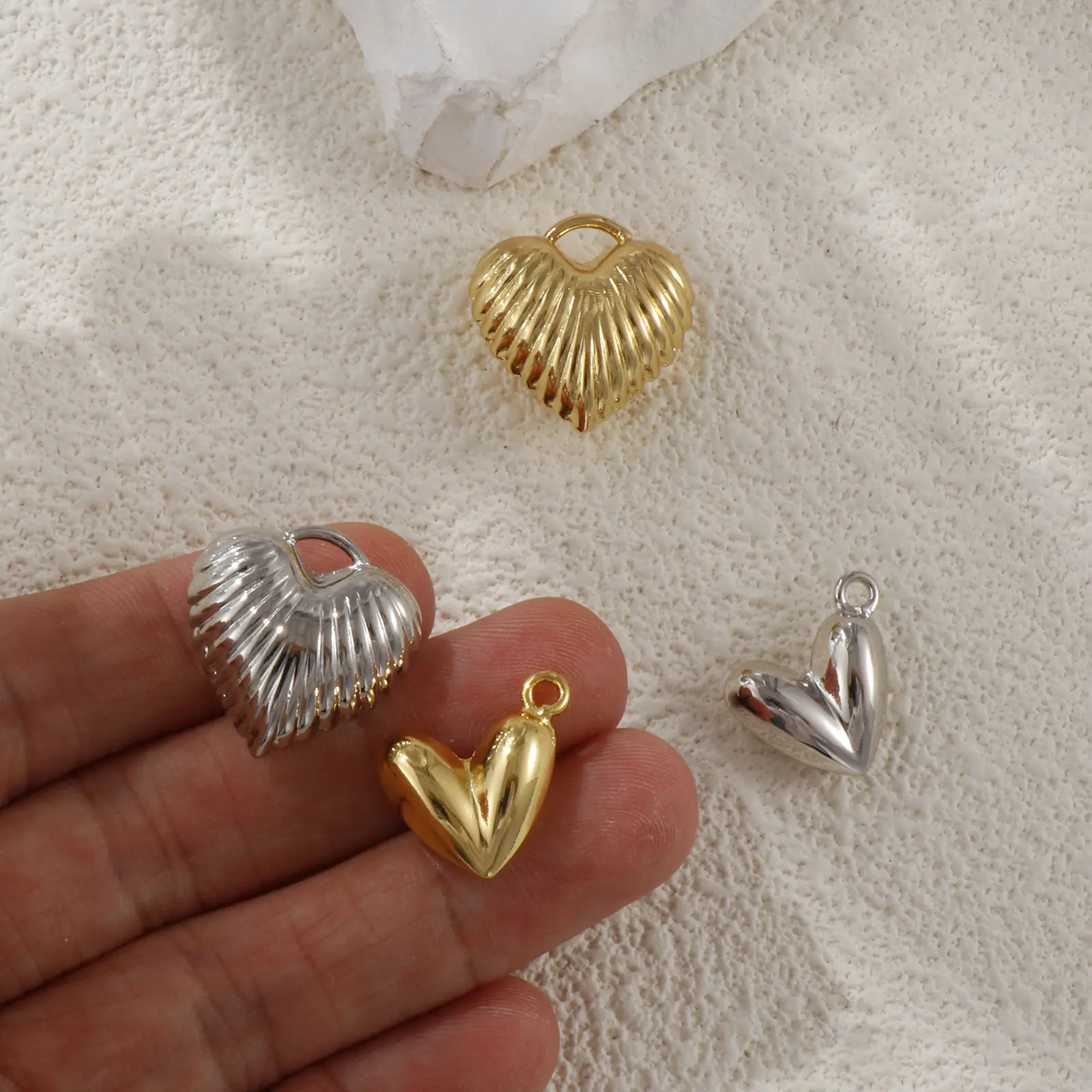 2 Piece Brass Valentine's Day Charms Real Gold Plated Heart 3D Metal Pendants For DIY Necklace Bracelet Jewelry Making