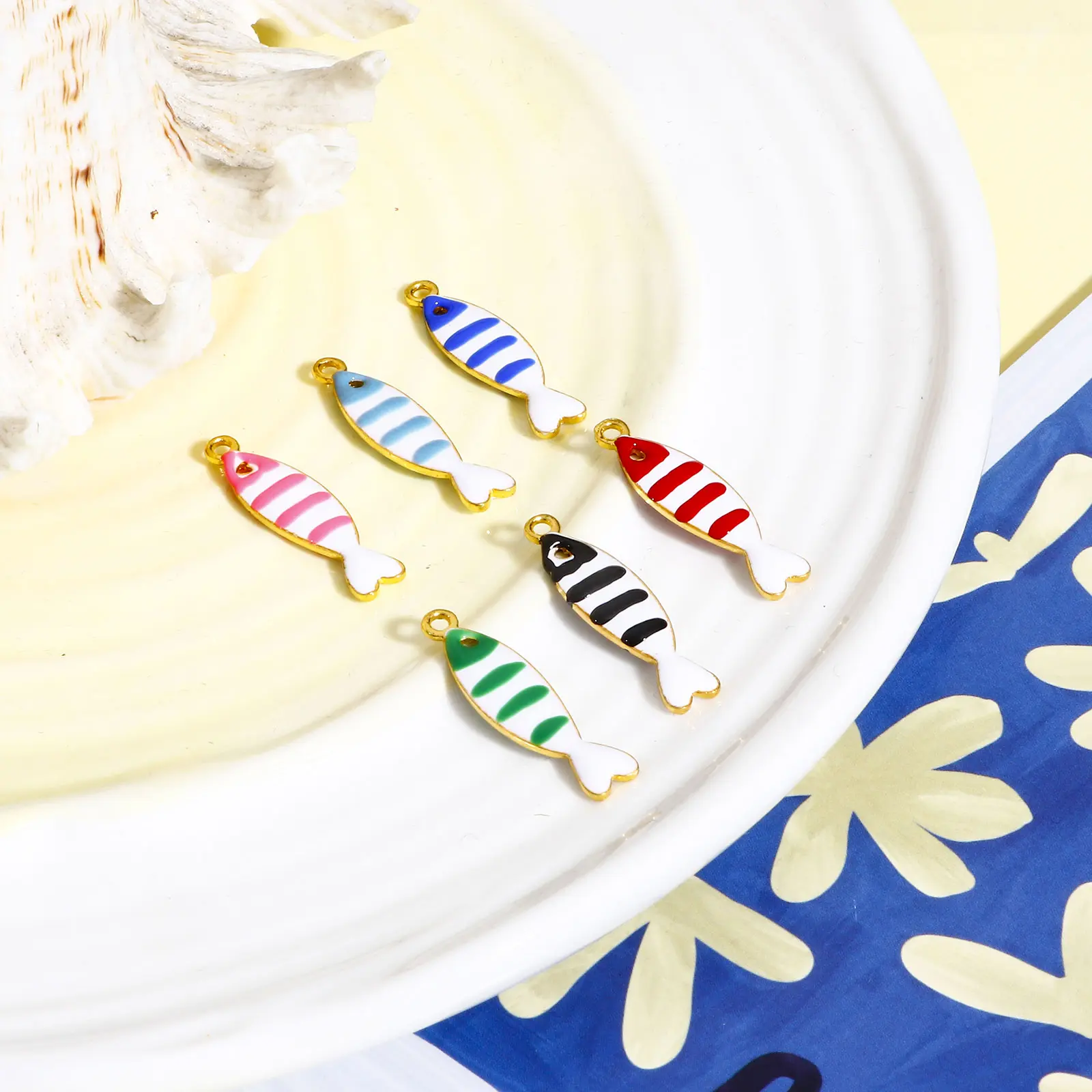 Alloy Fish Charms Double Sided Enamelled Sequins Fishes Pendants For Diy Earrings Necklace Jewelry Making Findings 26x7mm, 5 PCs