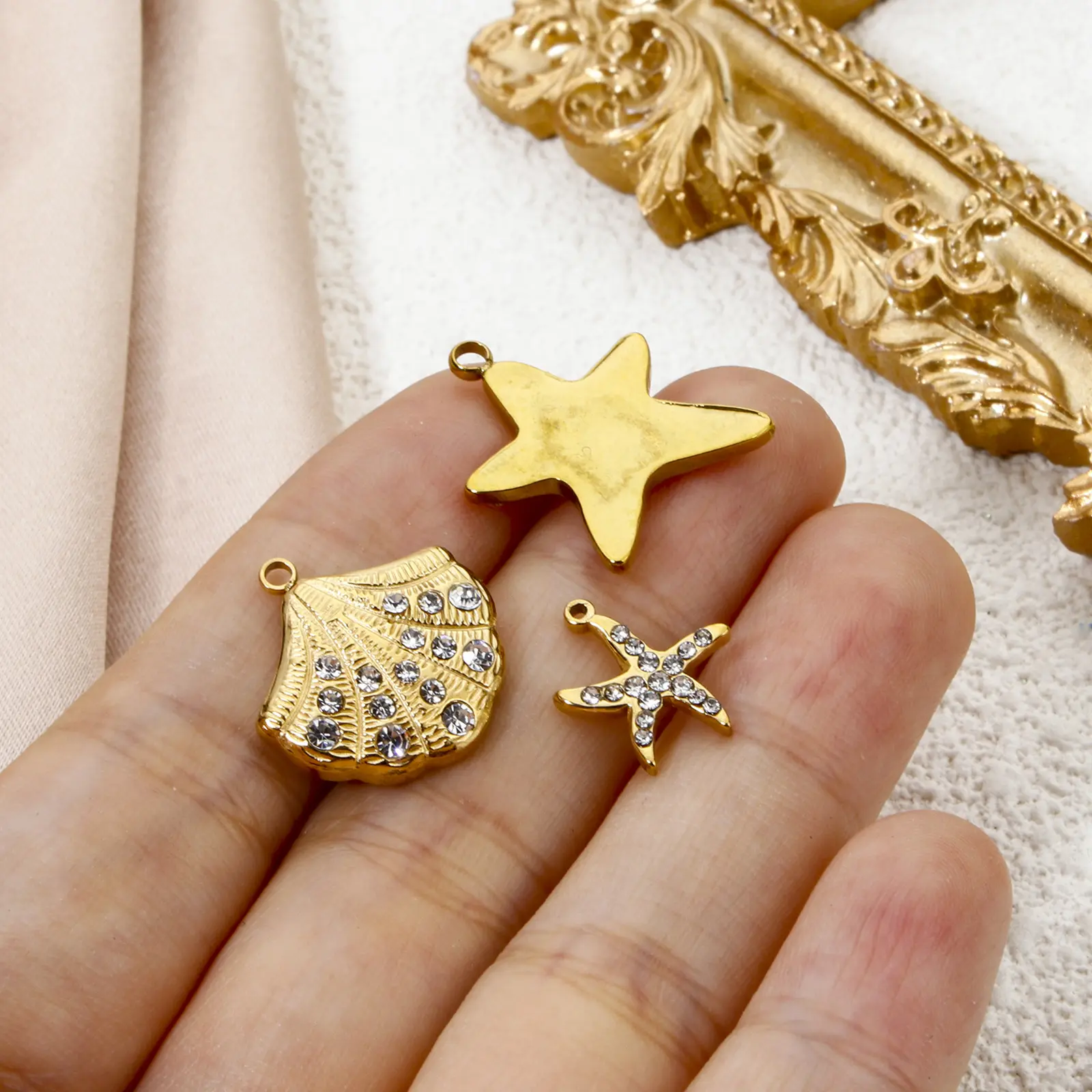 2 PCs 304 Stainless Steel Ocean Jewelry Charms For DIY Jewerly Making Gold Color Tortoise Animal Star Fish Crab Necklace Finding