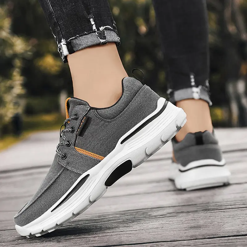 Oulylan Classic Large Size Sneakers Outdoor Fashionable Running Shoes Men Leisure Canvas Shoes Breathable Thick Soled Loafers