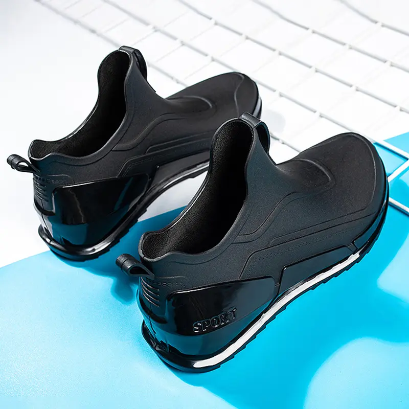 Summer Lightweight Fashion Shoes Men Outdoor Windproof Rain Water Trekking Hiking Sneakers Men's Anti Slip Fishing Rubber Shoes