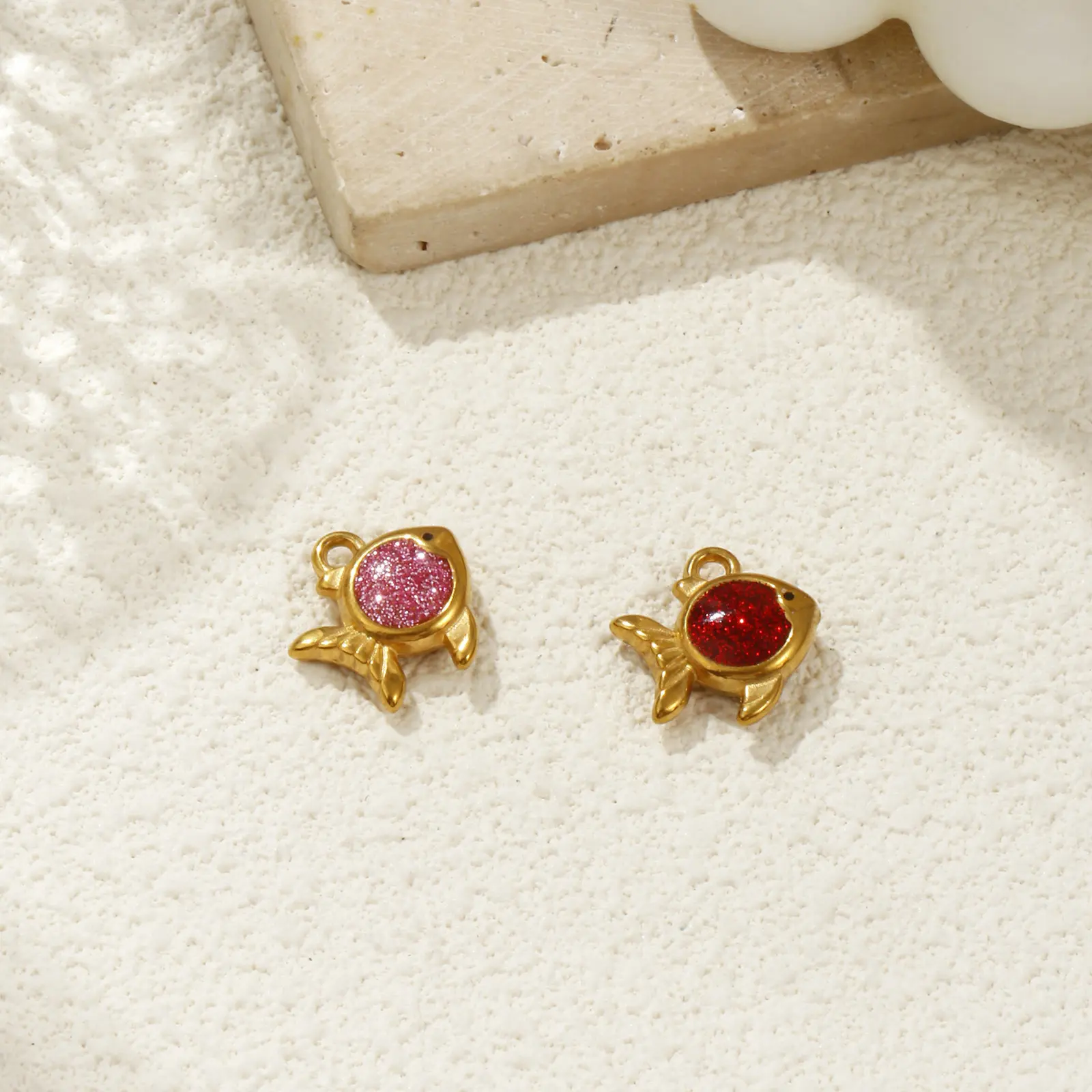 1PC 304 Stainless Steel Ocean Fish Jewelry Charms 18K Gold Plated Enamel Goldfish Glitter Pendant For DIY Neckalce 15.5mm x 15mm