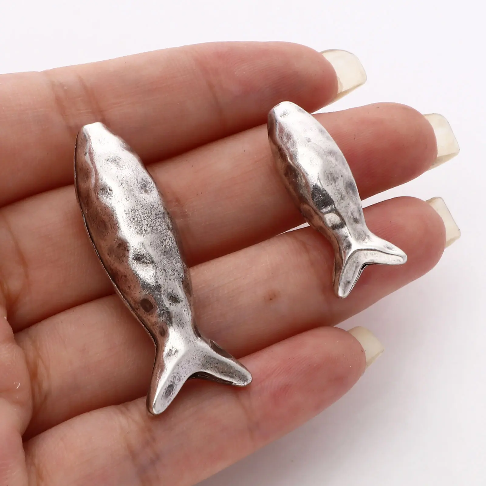 2PCs Ocean Jewelry Spacer Beads Antique Silver Color Fish Animal Metal Beads For DIY Making Necklace Earrings Jewelry Findings