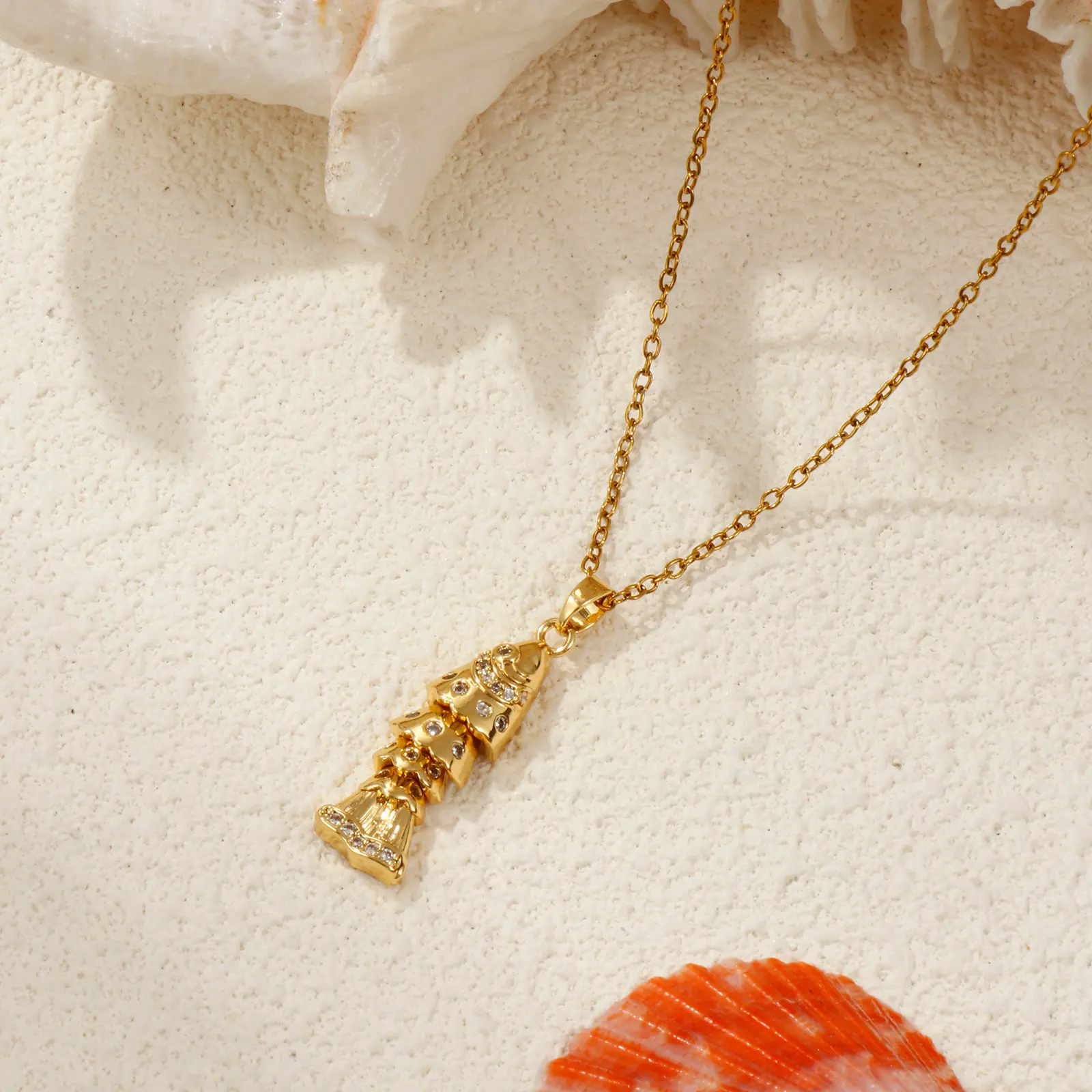 1 Piece Brass Ocean Jewelry Fish Pendants 18K Gold Plated Fish Movable Transparent Cubic Zirconia For DIY Neckalce Making