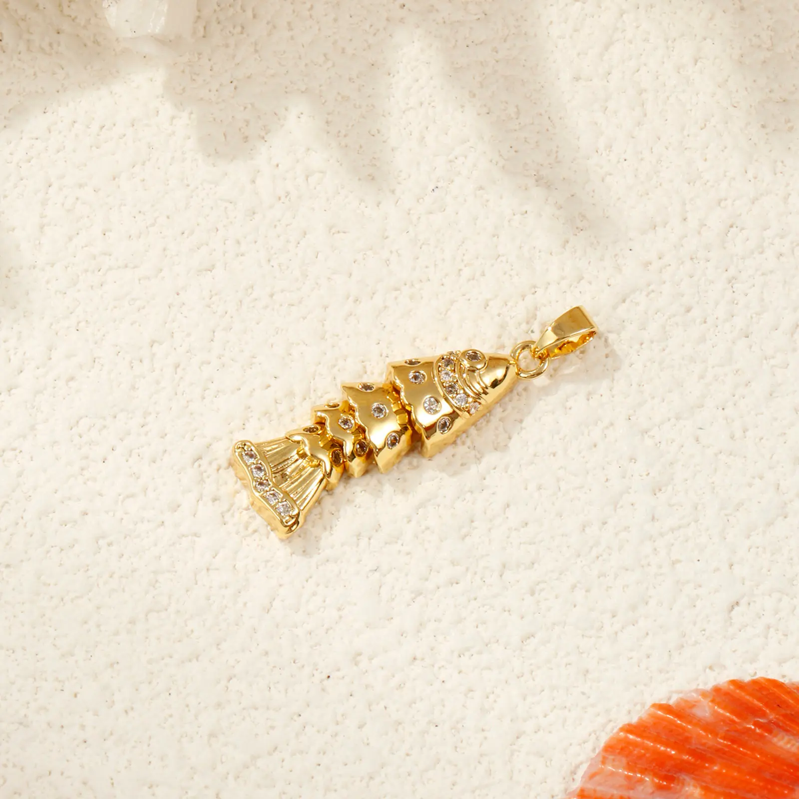 1 Piece Brass Ocean Jewelry Fish Pendants 18K Gold Plated Fish Movable Transparent Cubic Zirconia For DIY Neckalce Making