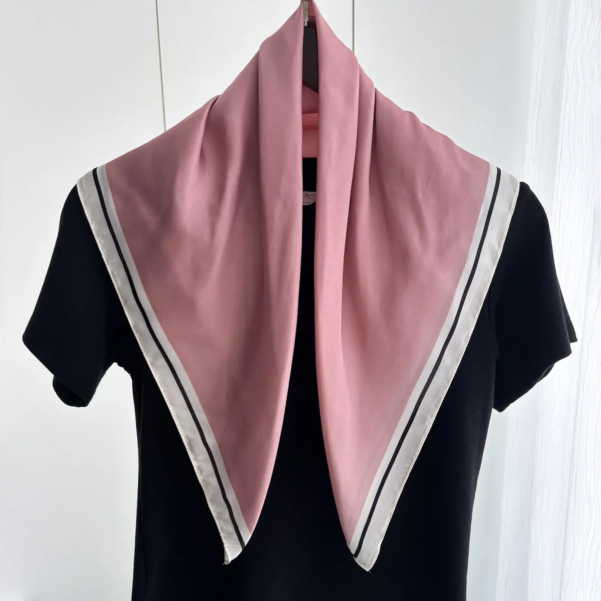 New Paisley Print Female Satin Neck Scarf Square Hair Scarves Foulard Head Band Shawls Wraps Neckerchief Bandana Women