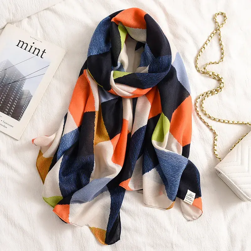 2025 Spring New Pashmina Shawl Lady Wrap Warm Winter Scarves Design Print Female Foulard Beach Stoles Scarf