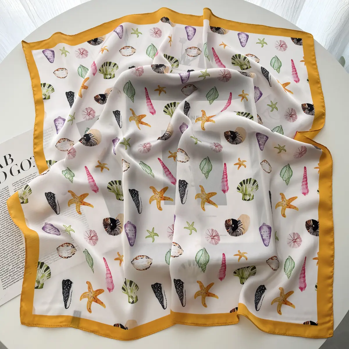 2025 New Satin Print Scarf Women Scarves Bandana Hijab Neckerchief Shawl Kerchief Summer Hair Band Foulard Lady Luxury