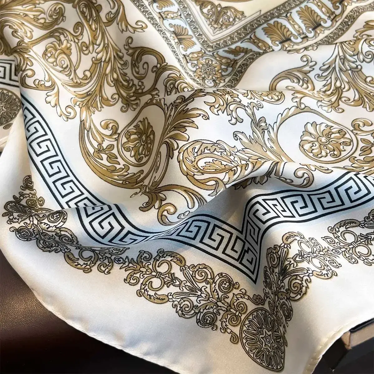 Luxury Temperament 70X70cm Square Scarf Soft Satin Scarf Print Scarf Kerchief Popular Scarves Bandanna Suit Scarf Tie Neck Bag