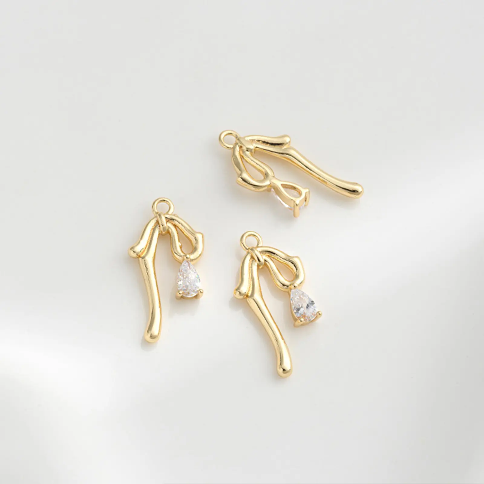 1 Piece Brass Charms Bowknot Hollow Clear Cubic Zirconia Golden Silver Color Metal Pendants DIY Earrings Necklace Jewelry Making
