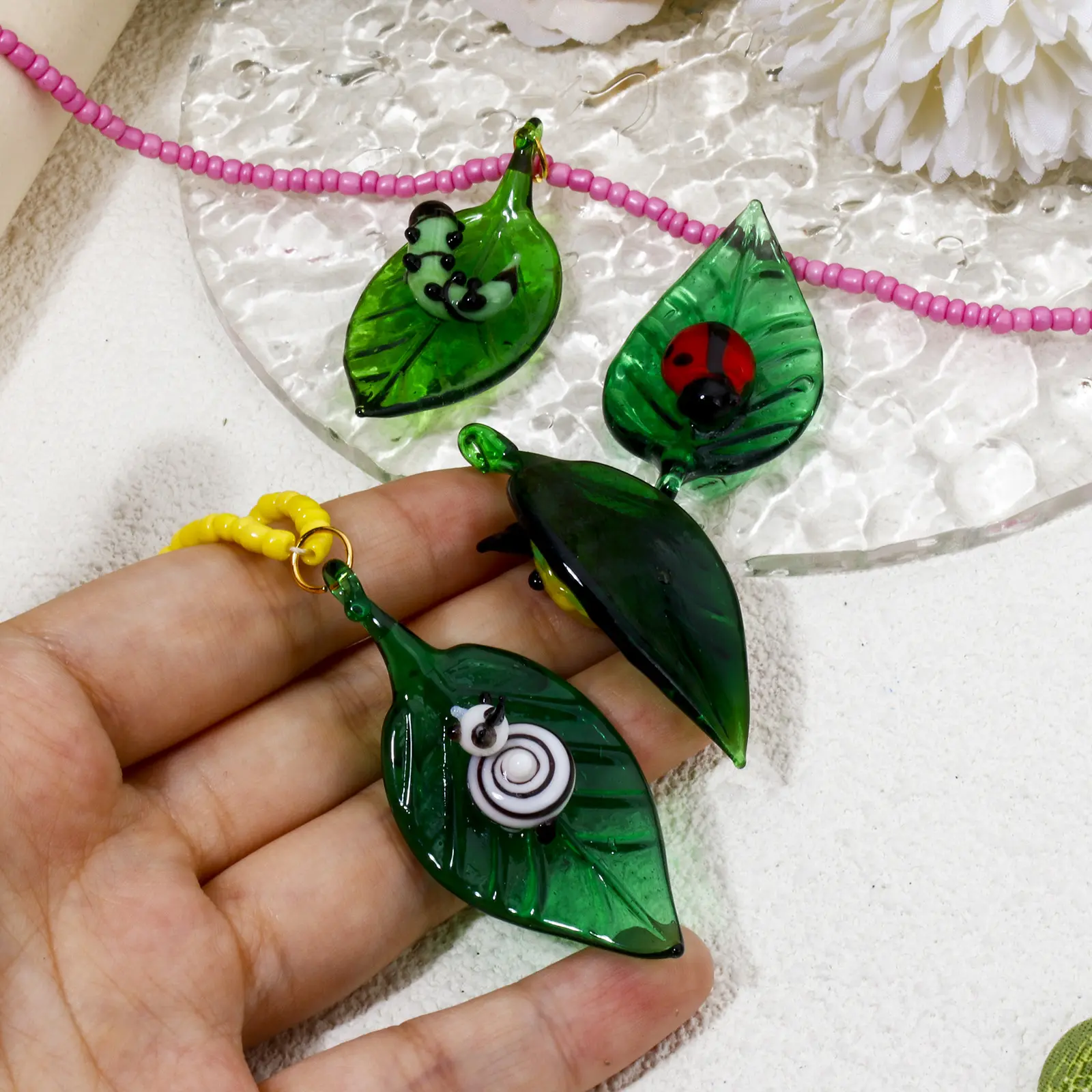 1 Piece 3D Lampwork Glass Insect Pendants Green Leaf Snail Insect DIY Making Necklace Earrings Aquarium Decor 5cm x 2.4cm