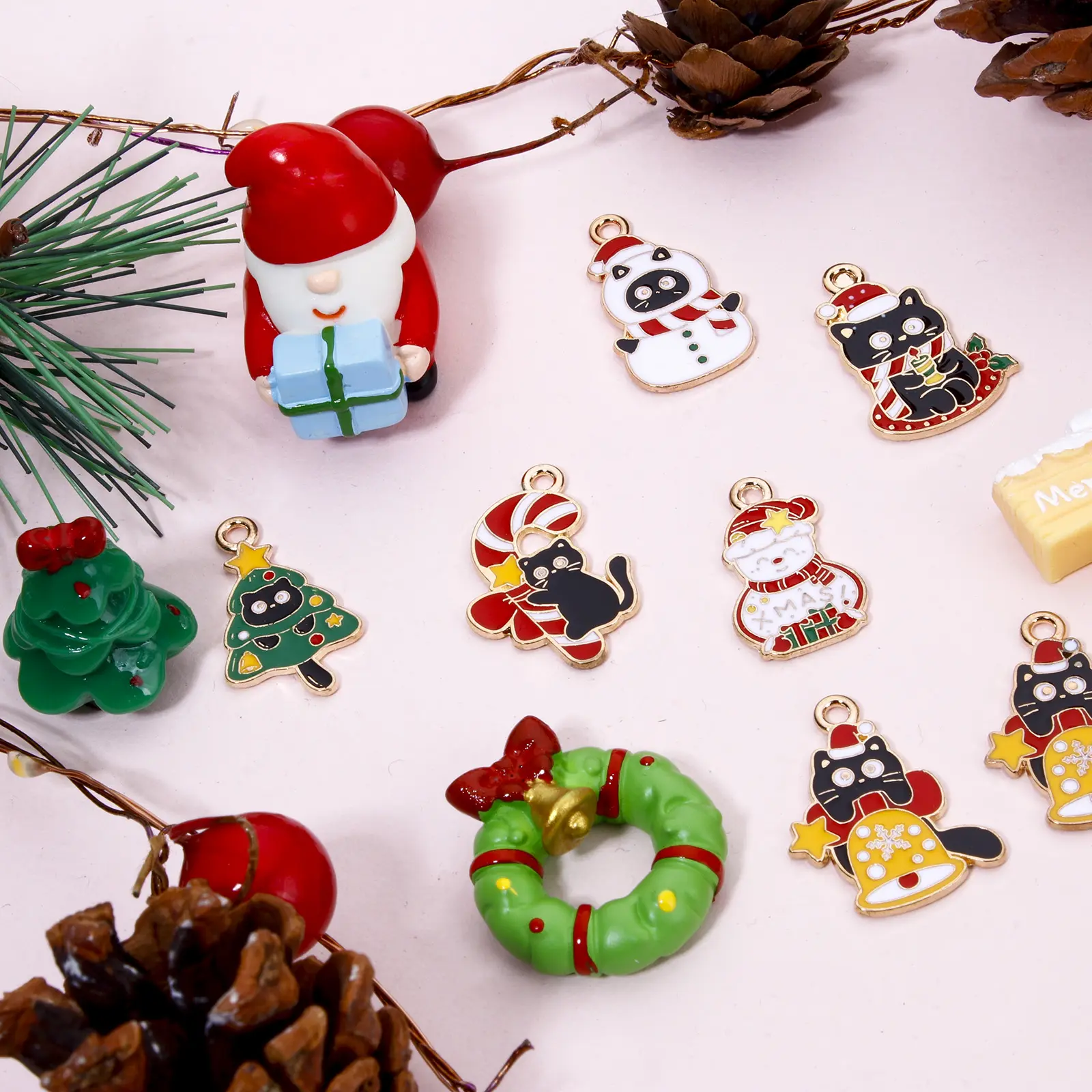 10 PCs Zinc Based Alloy Christmas Charms Gold Color Cat Animal Enamel Snowman Pendants For DIY Necklace Earrings Jewelry Making
