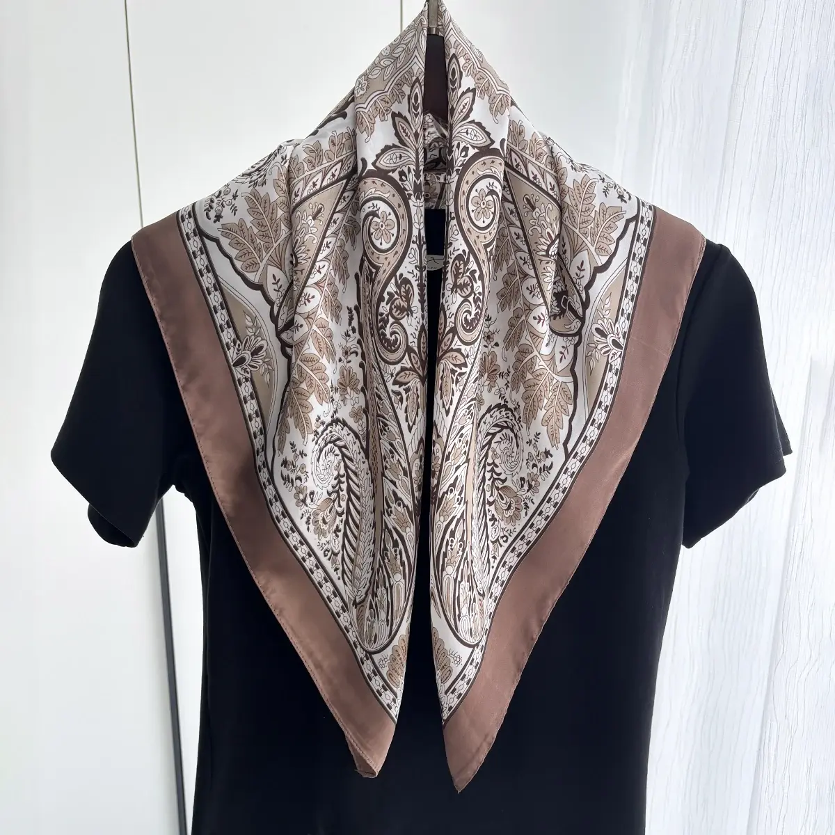 Print Shawl Square Scarf for Women Soft Satin Neckerchief Female Hair Bands Ribbon Headband Bandana
